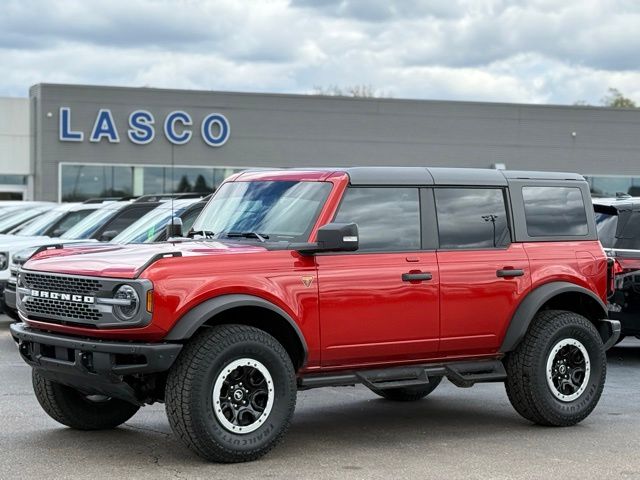 2023 Ford Bronco Badlands 4x4's photo