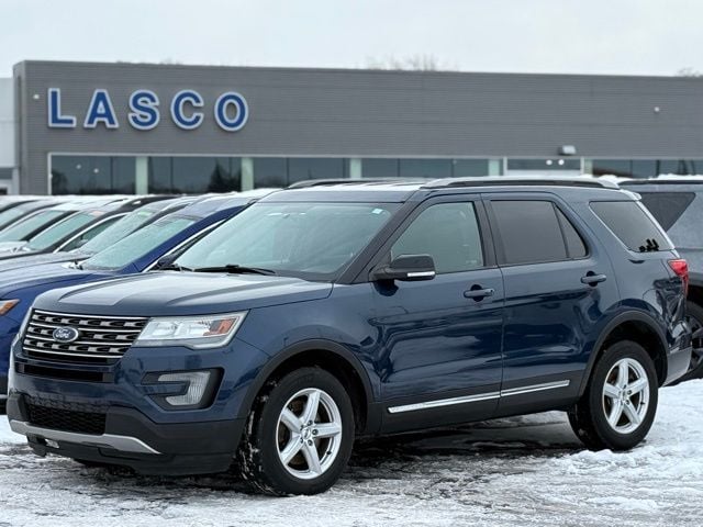 2017 Ford Explorer XLT's photo
