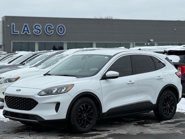 2021 Ford Escape SE's photo