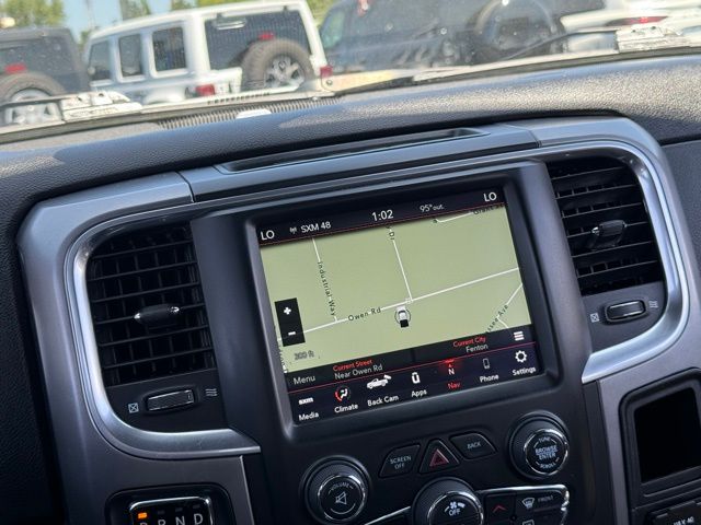 2021 Ram 1500 Classic Warlock photo 3