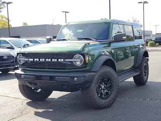 2025 Ford Bronco Outer Banks SUV