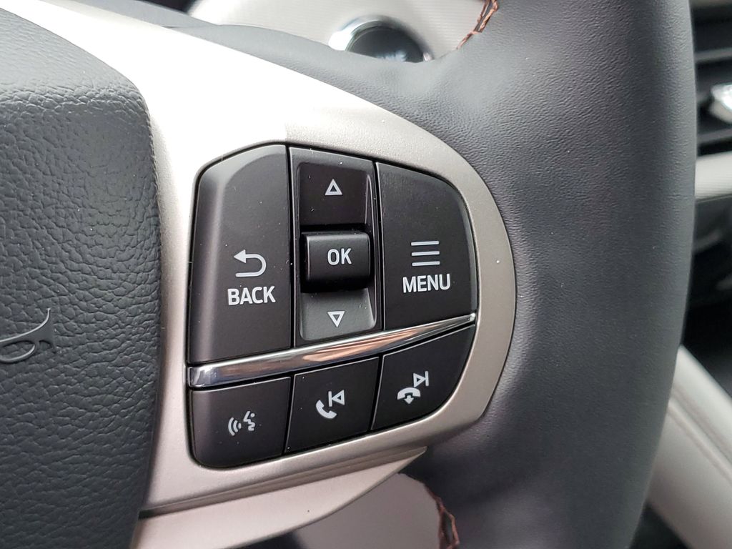 2026 Ford Explorer Active - Photo 13