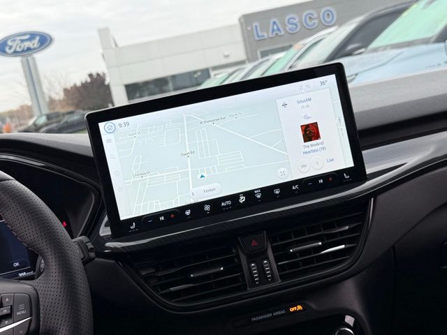 2024 Ford Escape ST-Line photo 4