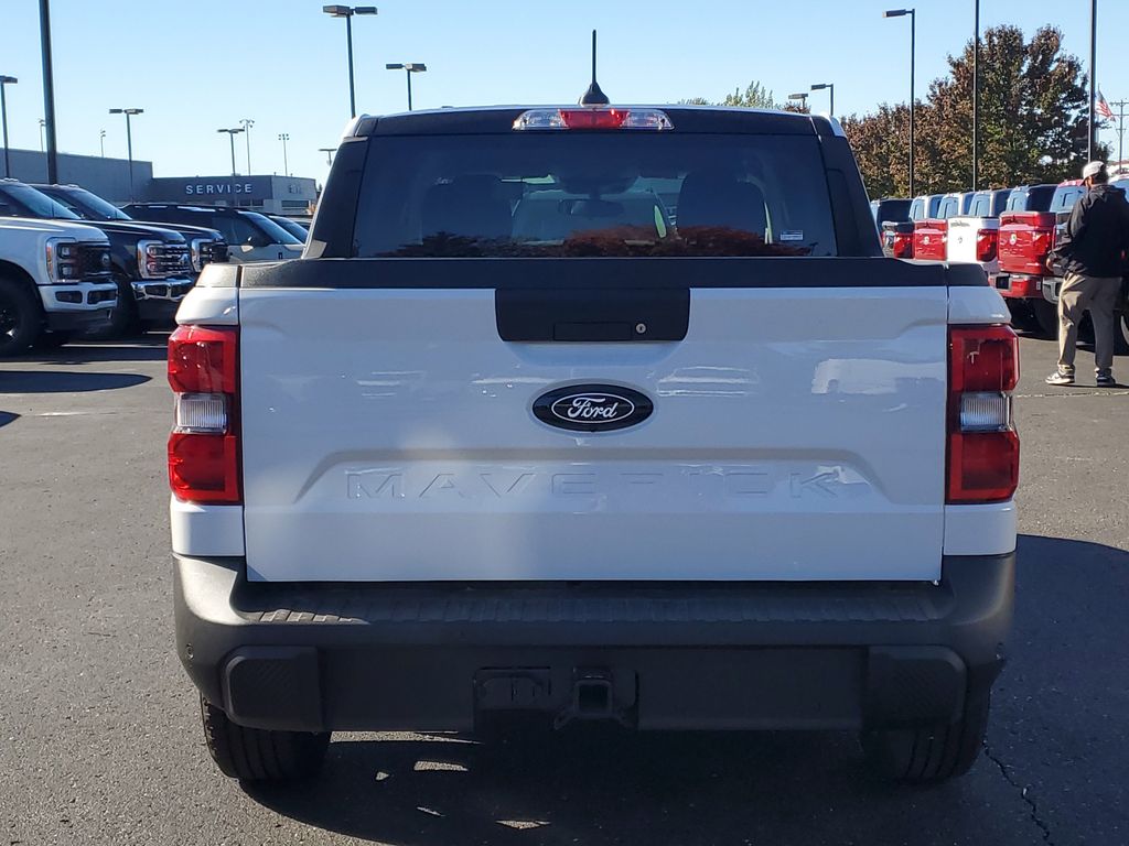 2025 Ford Maverick XLT photo 3