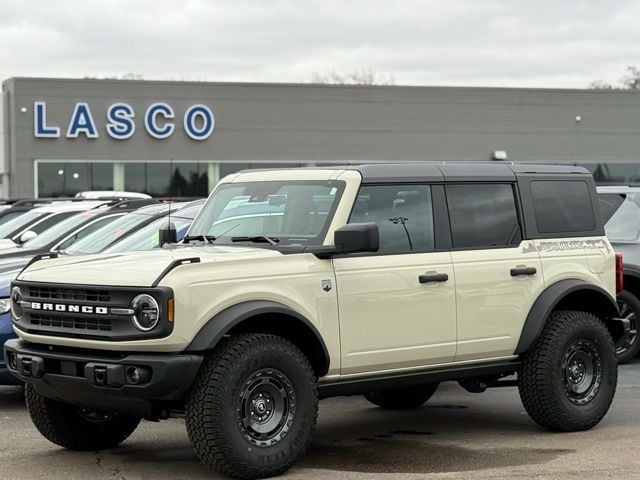2025 Ford Bronco 4-Door Big Bend's photo