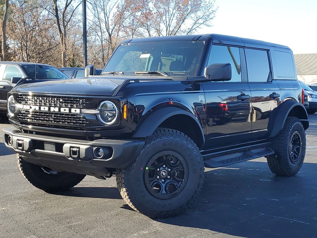 2025 Ford Bronco SUV 