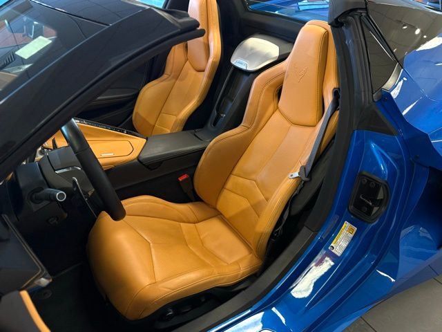 2024 Chevrolet Corvette Stingray 2LT photo 2