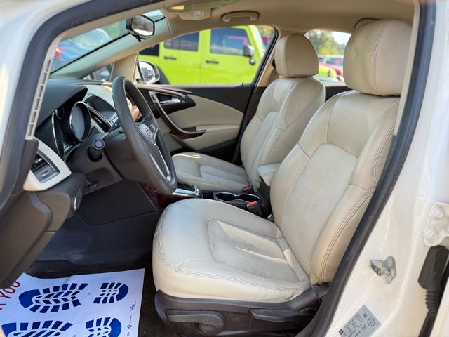 2015 Buick Verano Base photo 2