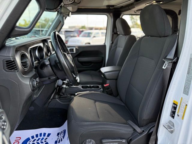 2020 Jeep Gladiator Sport photo 2