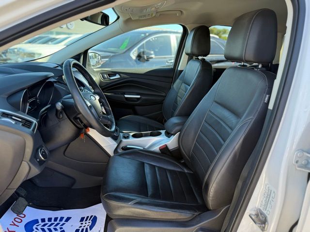 2013 Ford Escape SEL photo 2