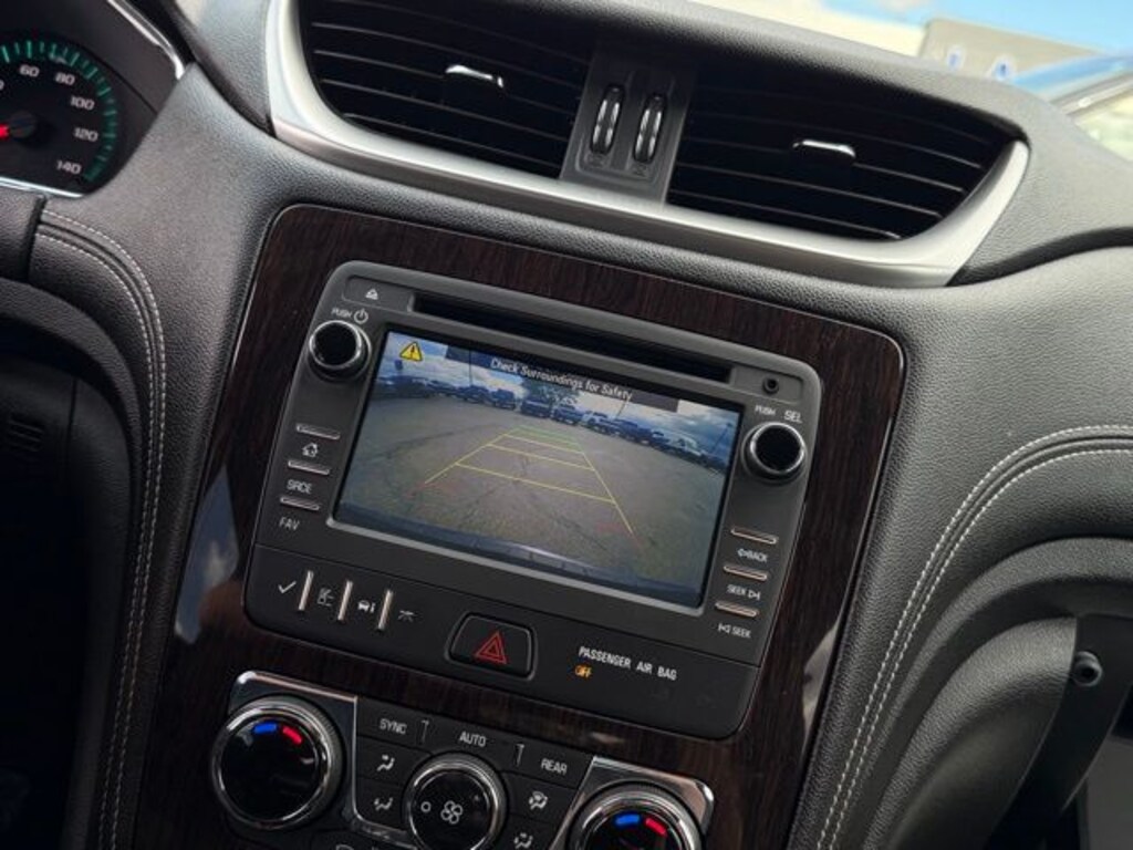Used 2017 Chevrolet Traverse 2LT SUV