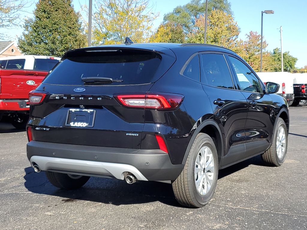 2026 Ford Escape Active photo 4