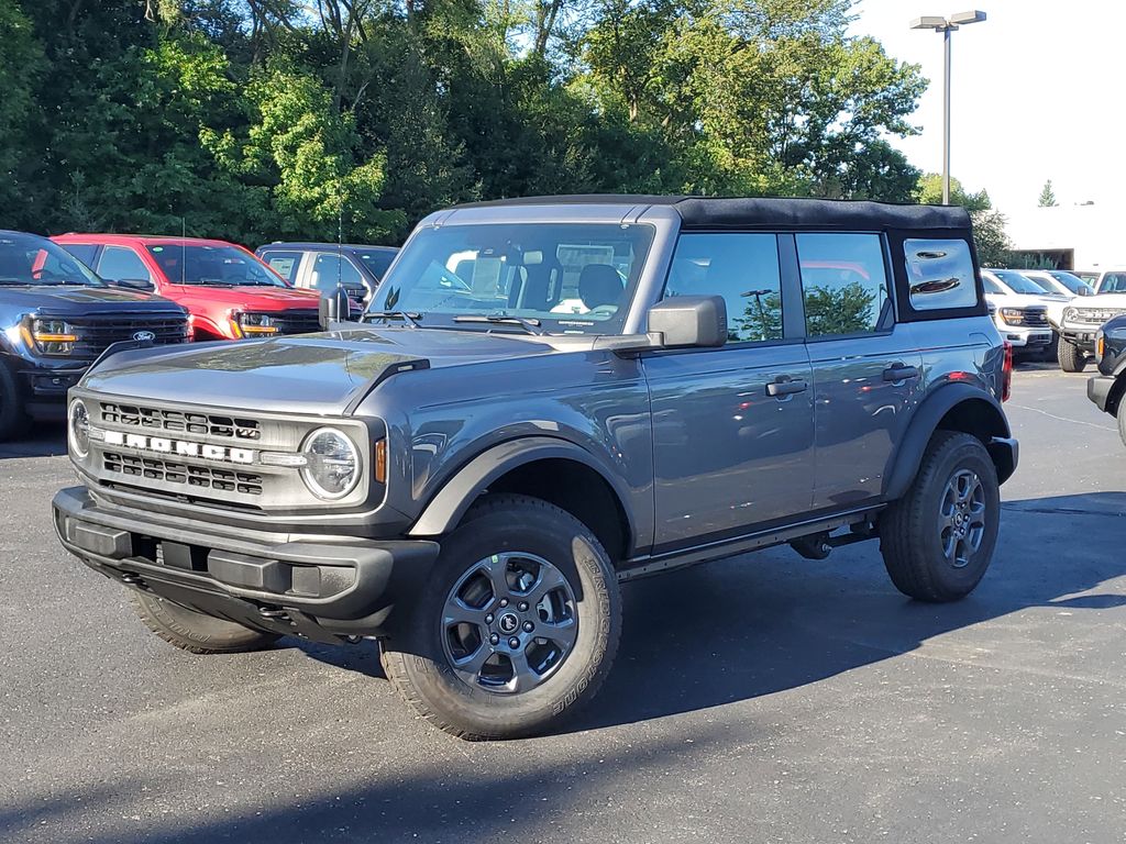 2025 Ford Bronco Base 4x4's photo