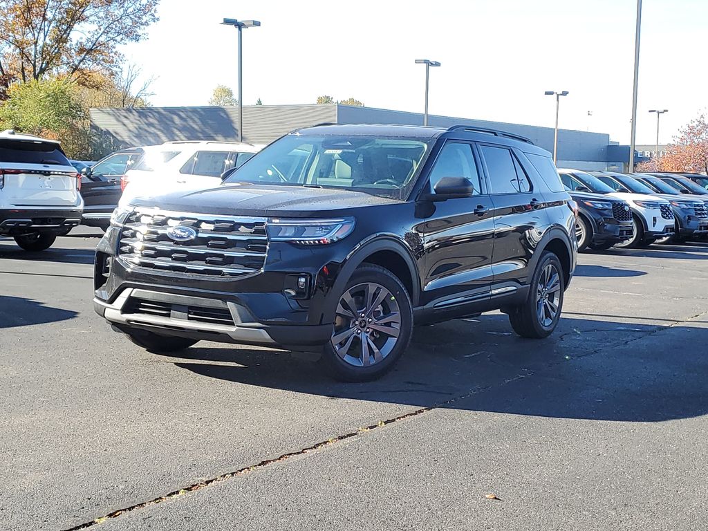 2026 Ford Explorer Active's photo