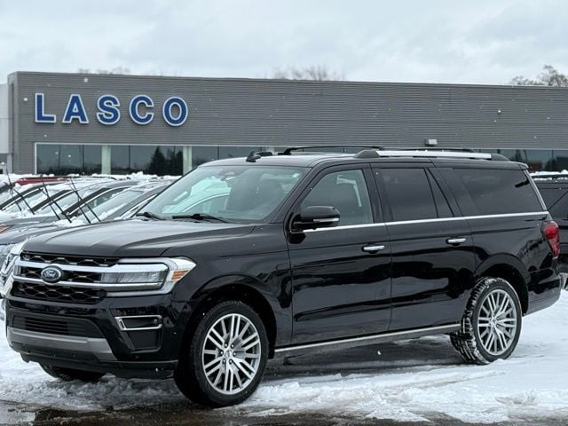 2024 Ford Expedition Limited's photo