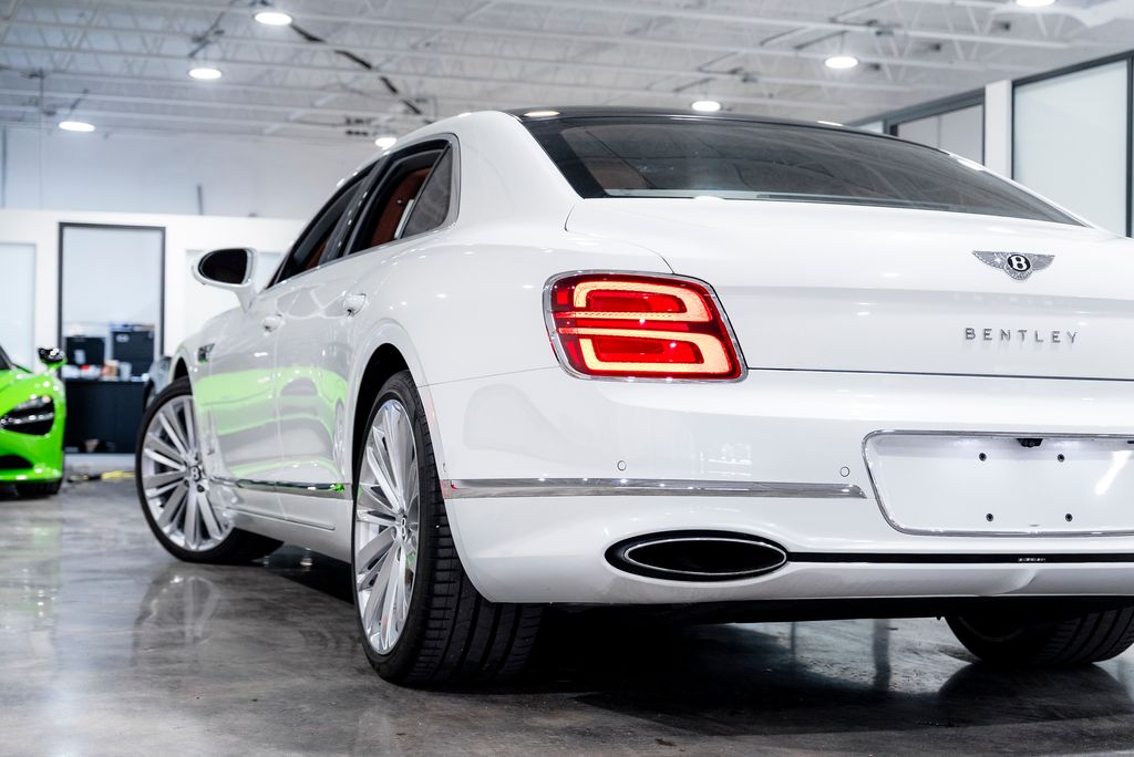 2023 Bentley Flying Spur Mulliner - Photo 23