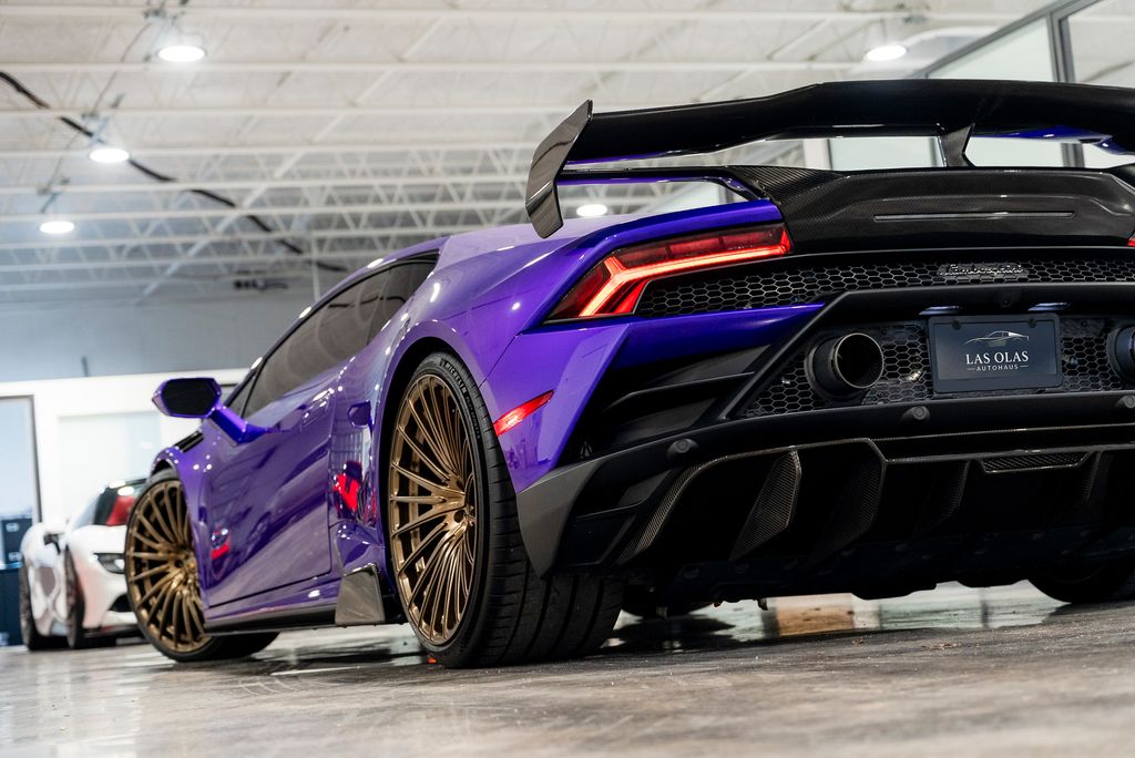 2021 Lamborghini Huracan EVO - Photo 18