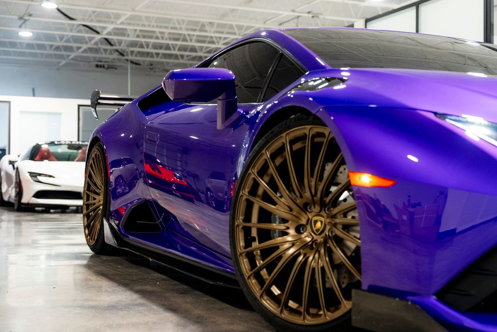 2021 Lamborghini Huracan EVO - Photo 22