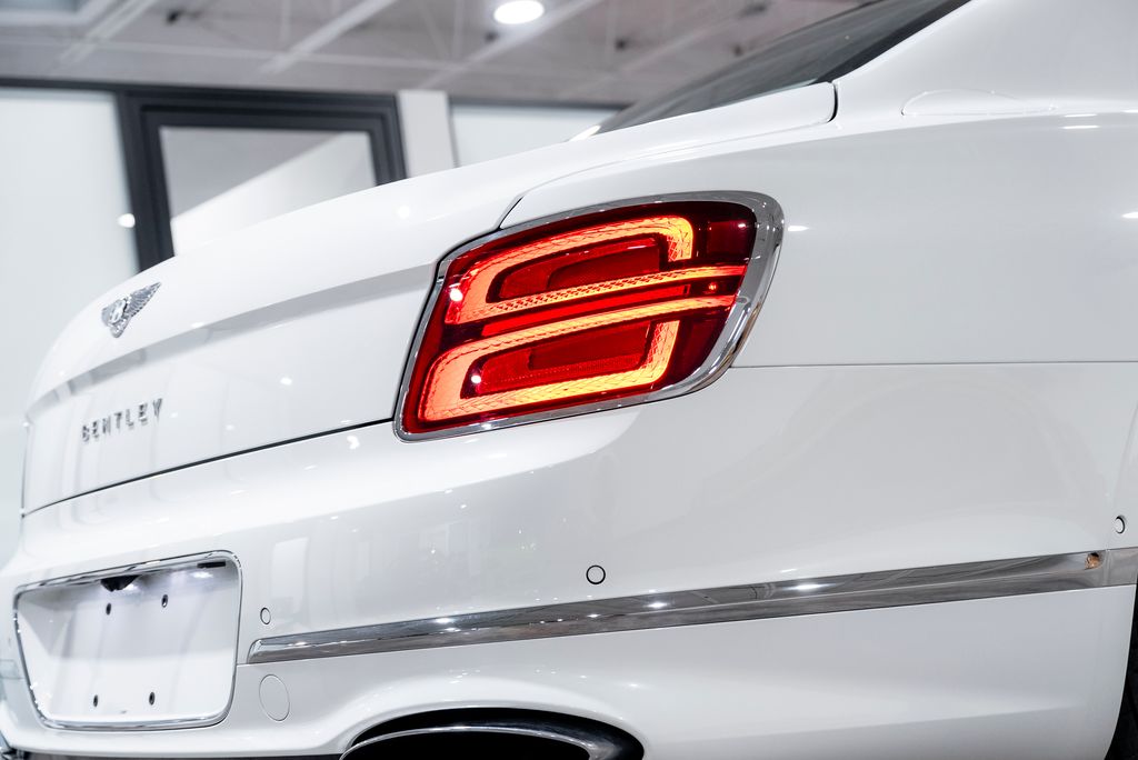 2023 Bentley Flying Spur Mulliner - Photo 29
