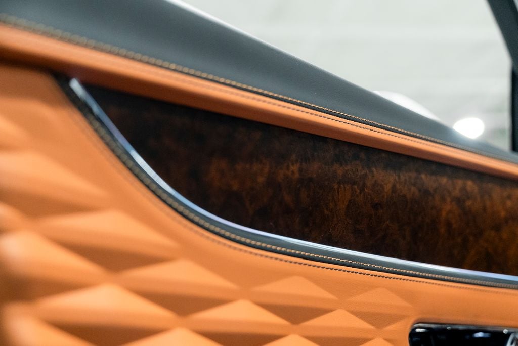 2023 Bentley Flying Spur Mulliner - Photo 85