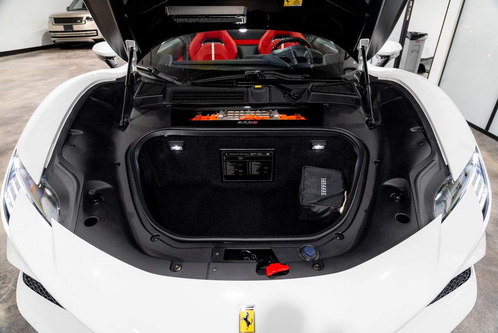 2022 Ferrari SF90 Base - Photo 17