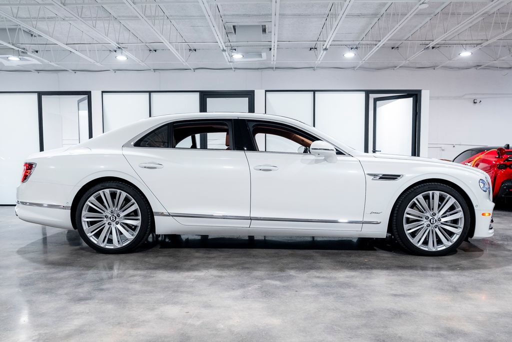 2023 Bentley Flying Spur W12 Mulliner's photo