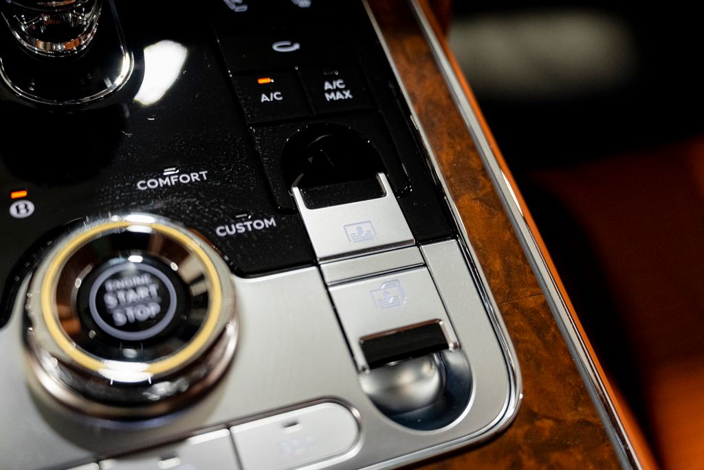 2023 Bentley Flying Spur Mulliner - Photo 61