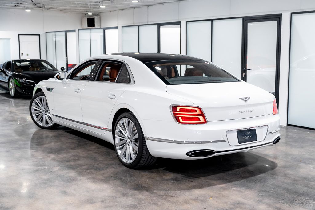 2023 Bentley Flying Spur Mulliner - Photo 18