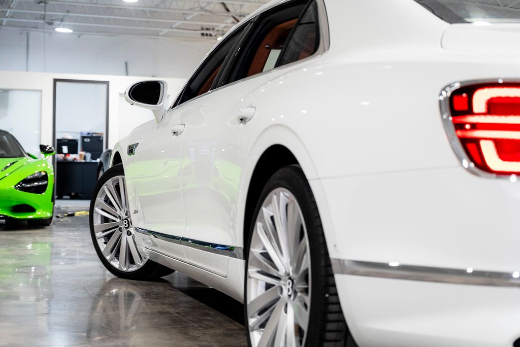 2023 Bentley Flying Spur Mulliner - Photo 25