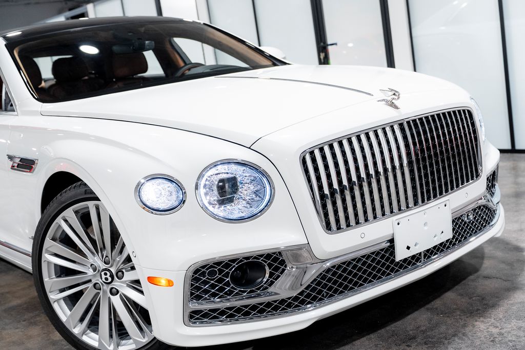 2023 Bentley Flying Spur Mulliner - Photo 13
