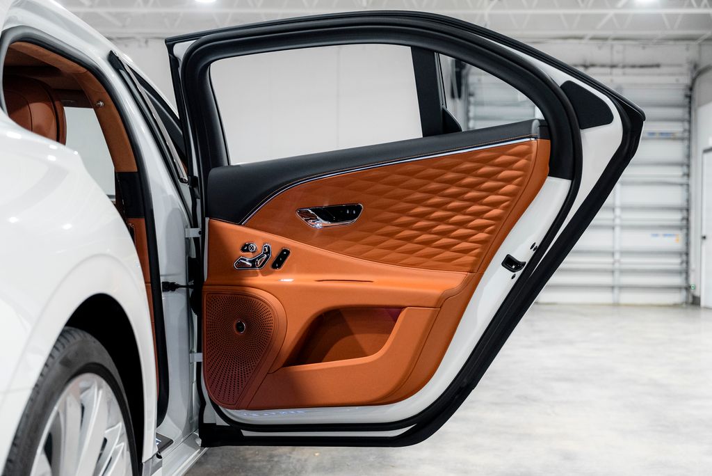 2023 Bentley Flying Spur Mulliner - Photo 110