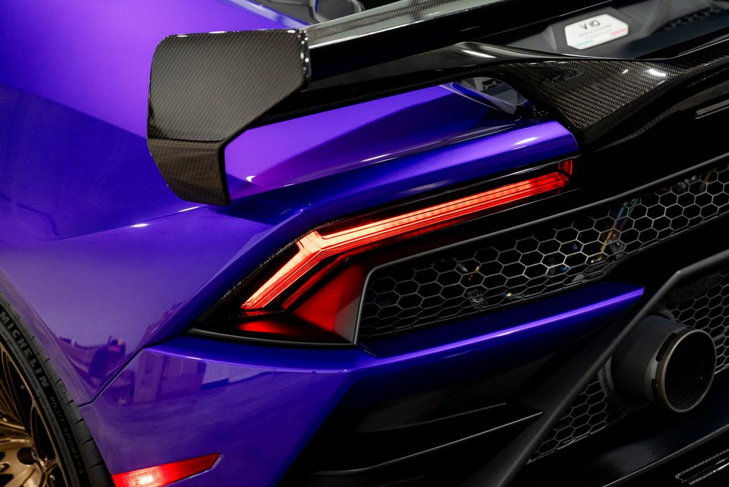 2021 Lamborghini Huracan EVO - Photo 24