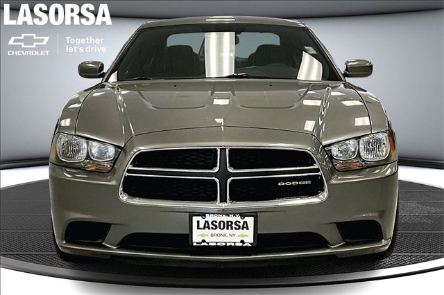2011 Dodge Charger SE photo 3