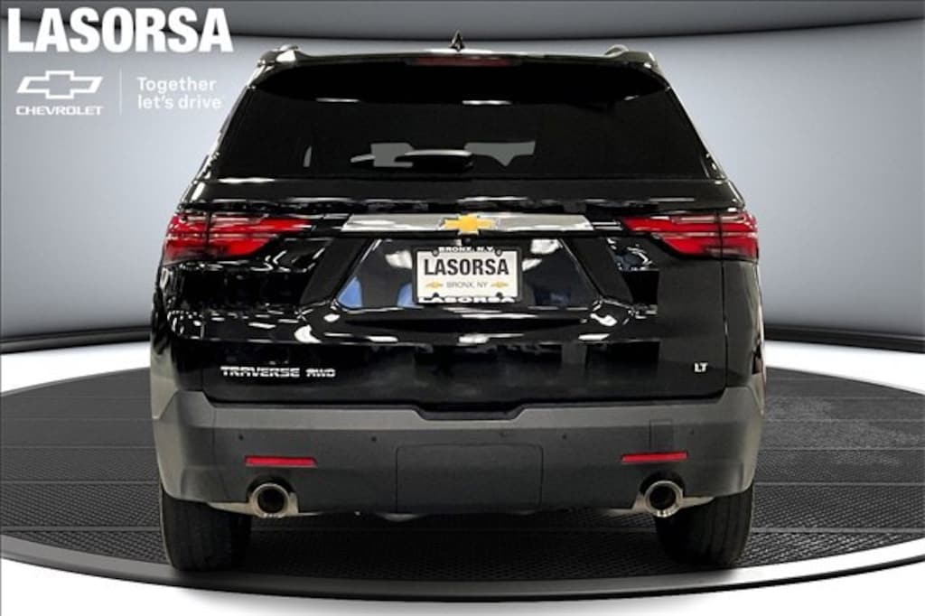 Certified 2023 Chevrolet Traverse LT Leather SUV