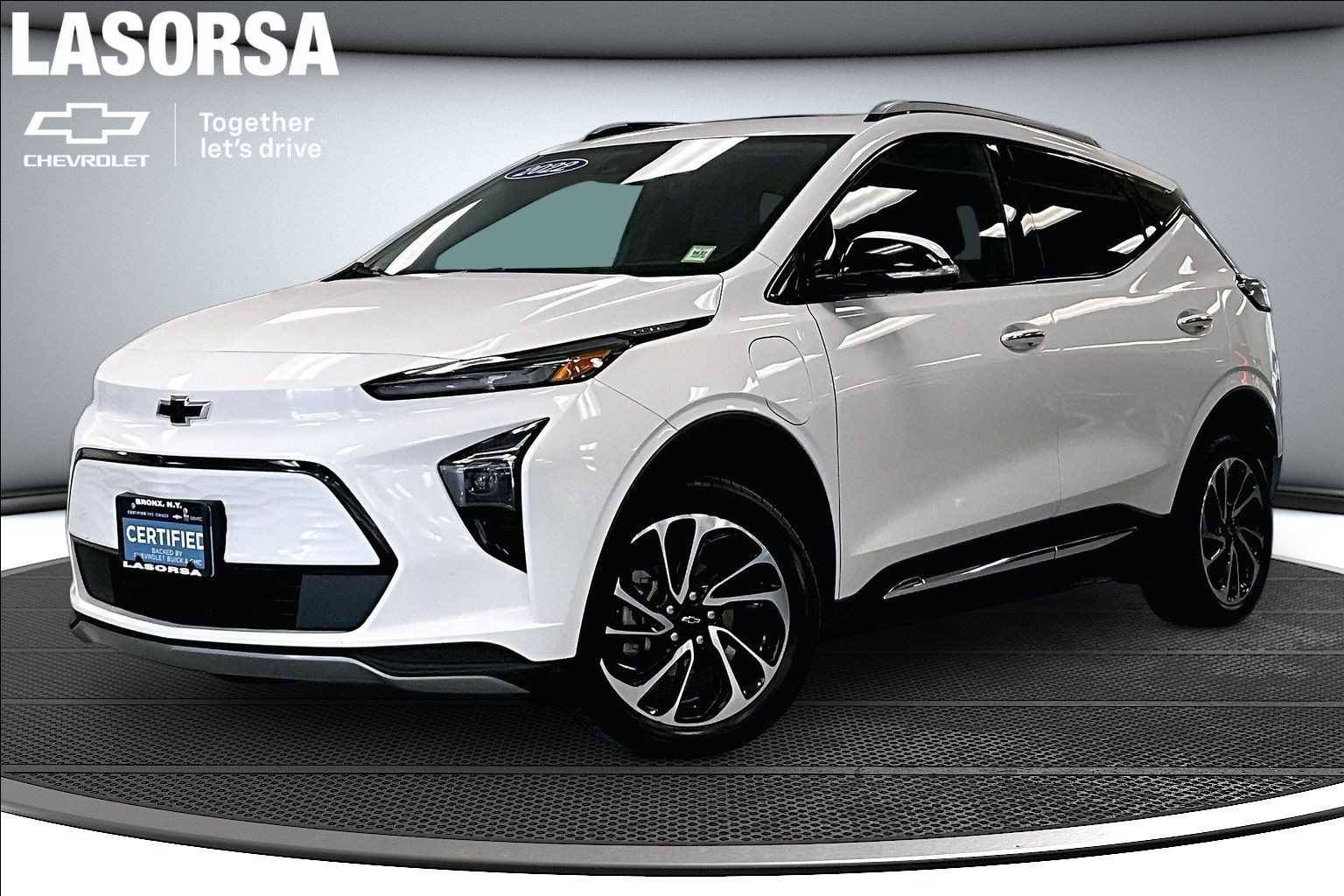 2022 Chevrolet Bolt EUV Premier's photo