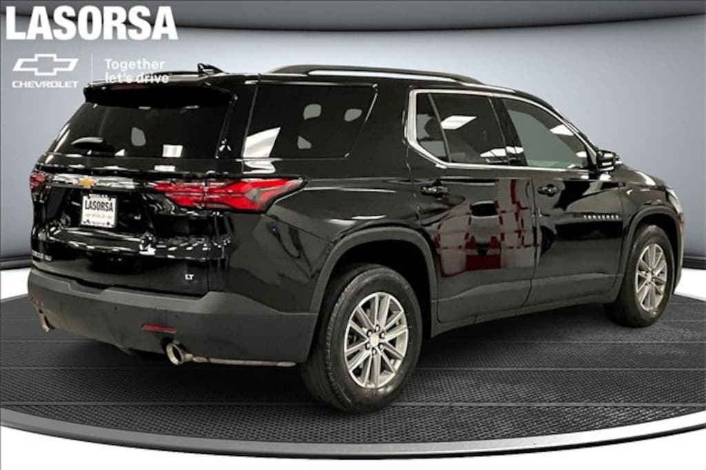 Certified 2023 Chevrolet Traverse LT Leather SUV