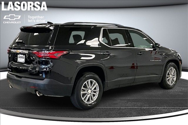 2023 Chevrolet Traverse Leather photo 2