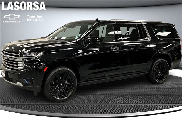 2023 Chevrolet Suburban High Country's photo