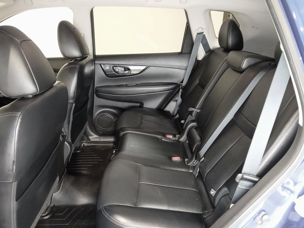 2018 NISSAN ROGUE - Image 12