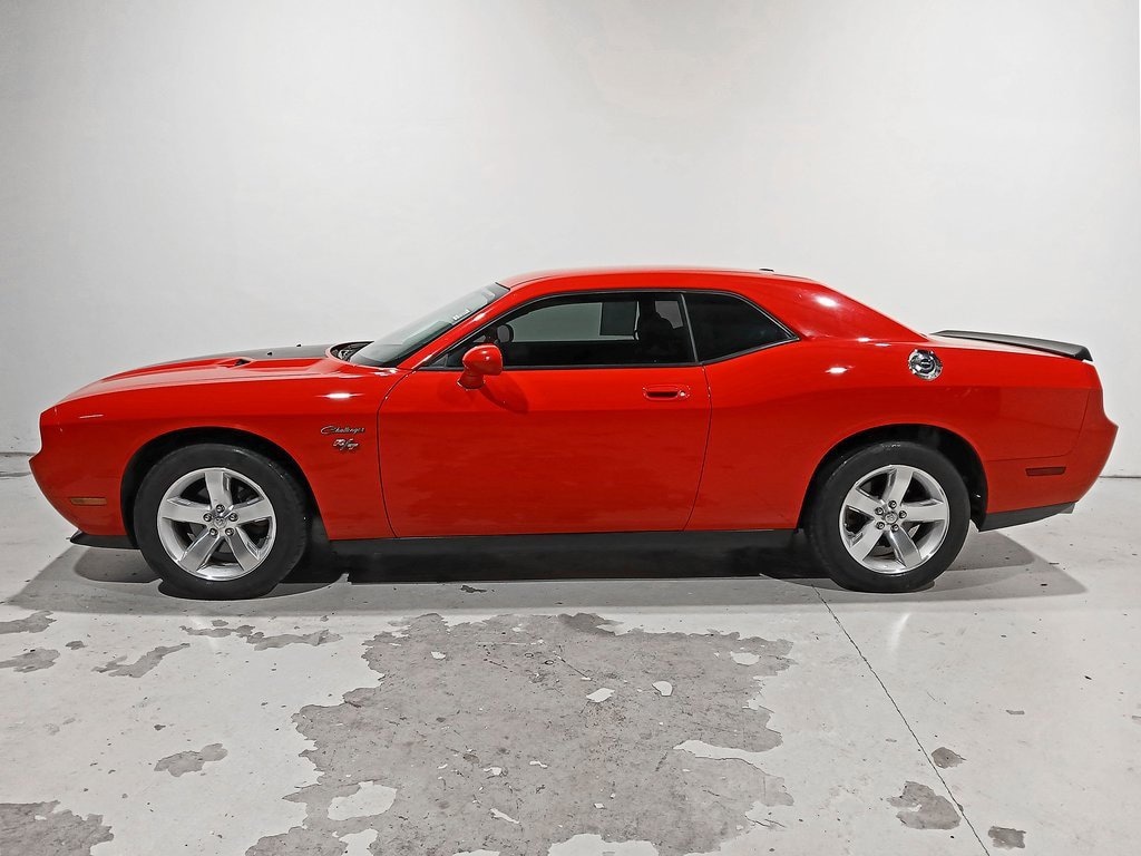 Used 2009 Dodge Challenger SE
