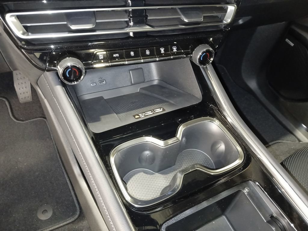 2026 Chevrolet Traverse High Country - Photo 24