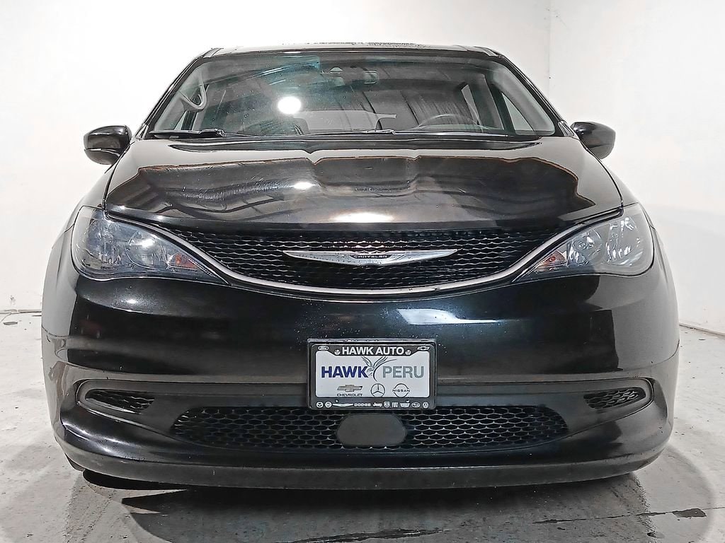 Used 2023 Chrysler Voyager LX