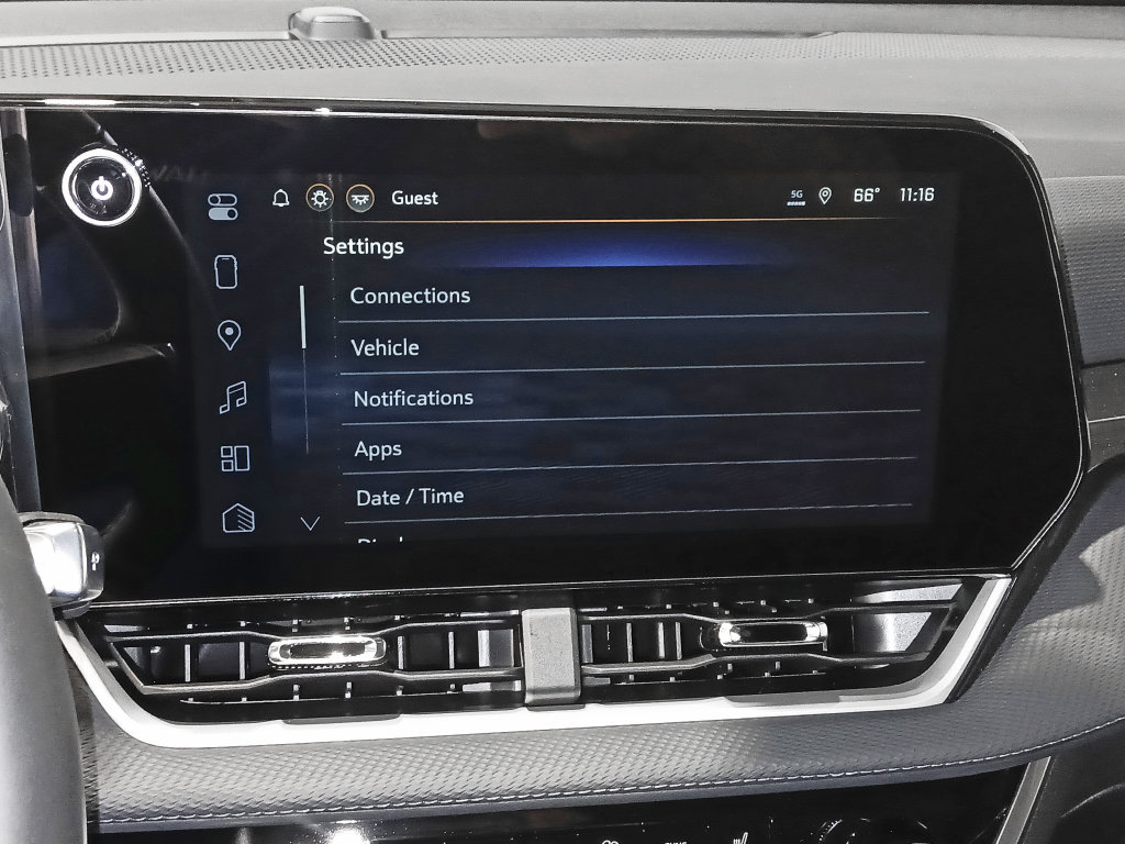 2027 Chevrolet Equinox LT - Photo 25
