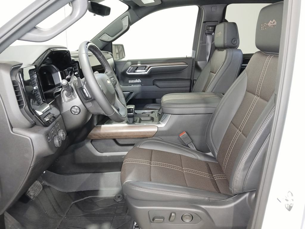 2026 Chevrolet Silverado 1500 High Country - Photo 11