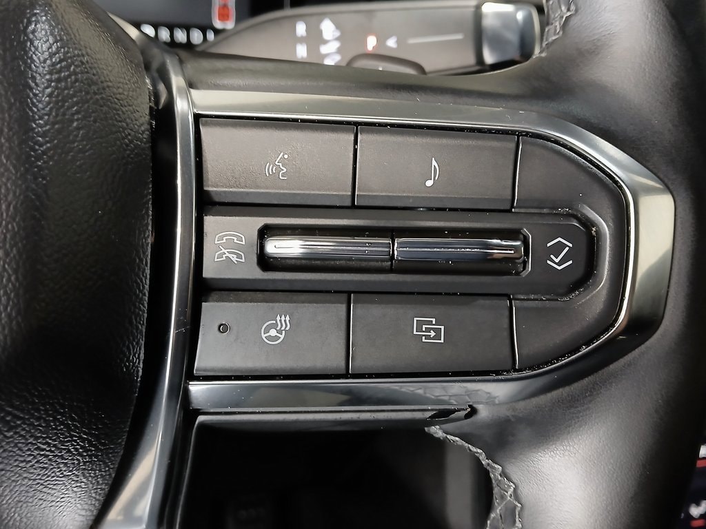 2025 GMC ACADIA - Image 31