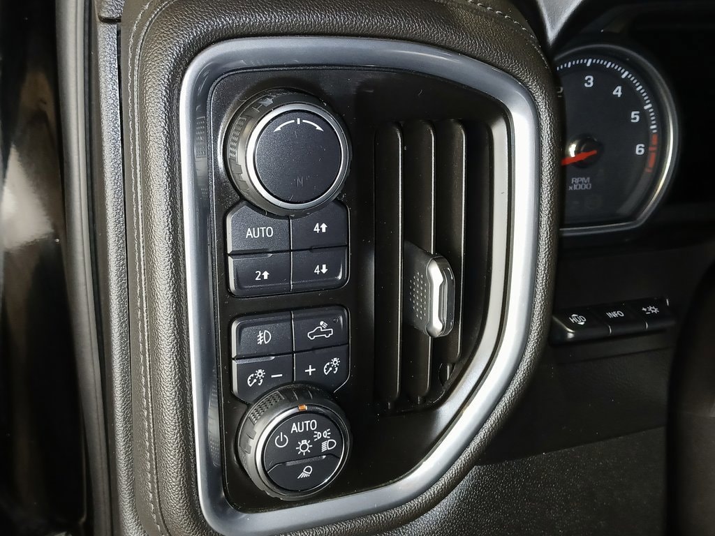 2019 CHEVROLET SILVERADO - Image 17