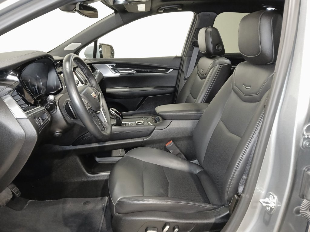 2025 CADILLAC XT5 - Image 10