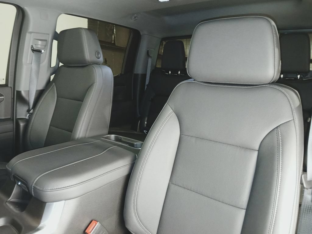 2026 Chevrolet Silverado 1500 LTZ - Photo 10
