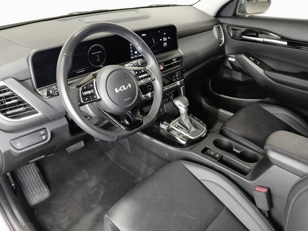 2024 KIA SELTOS - Image 16
