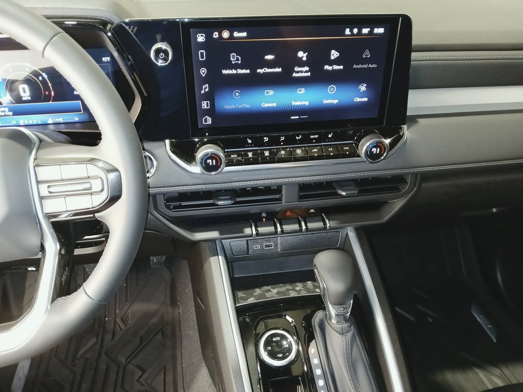 2026 Chevrolet Colorado LT - Photo 17